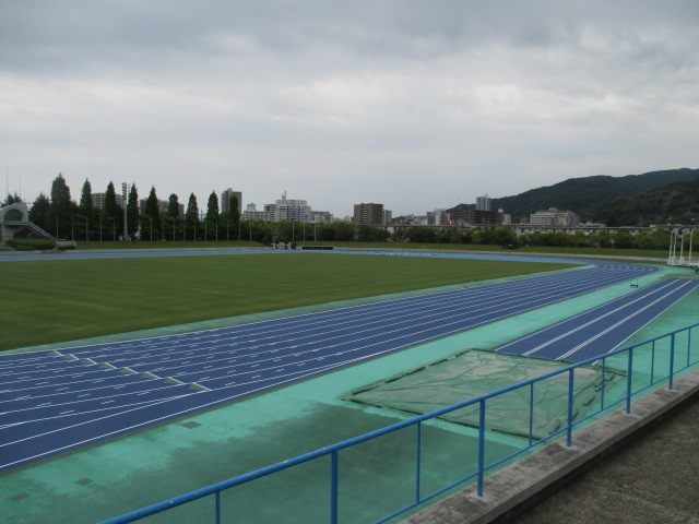 皇子山総合運動公園陸上競技場