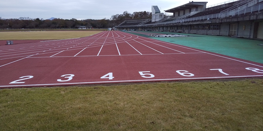 加賀市陸上競技場
