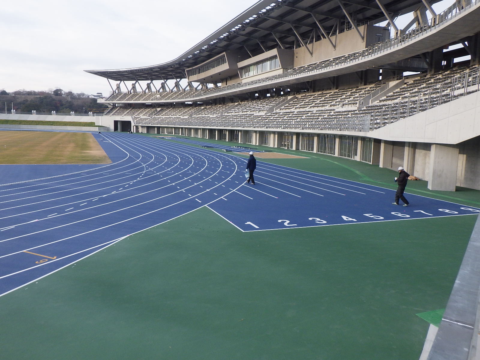 平和堂HATOスタジアム（彦根総合スポーツ公園陸上競技場）