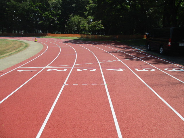 東大和南公園陸上競技場